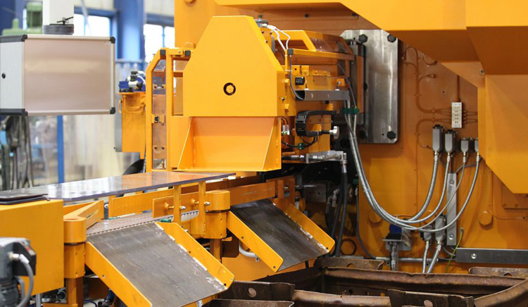 橡塑機械設備使用時應該注意哪些問題？